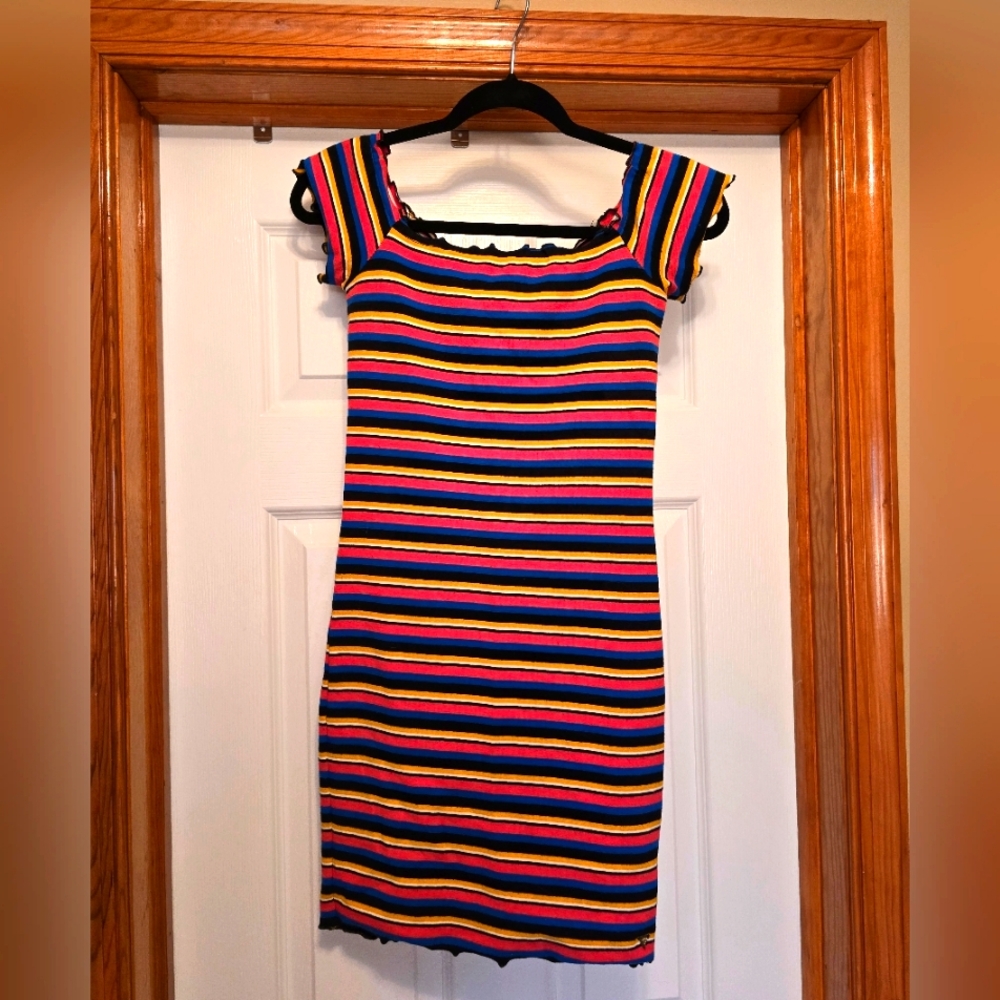 Guess tight fit dress size medium